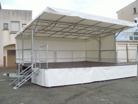 Podium roulant promotionnel SOLENZARA - 45 M² - 1 PENTE 